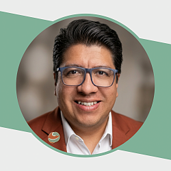 PROFR EDUARDO DOMÍNGUEZ - FUNDADOR & CEO